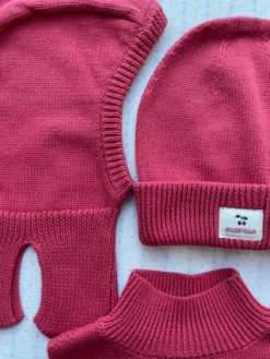 Avely Balaclava - cardinal