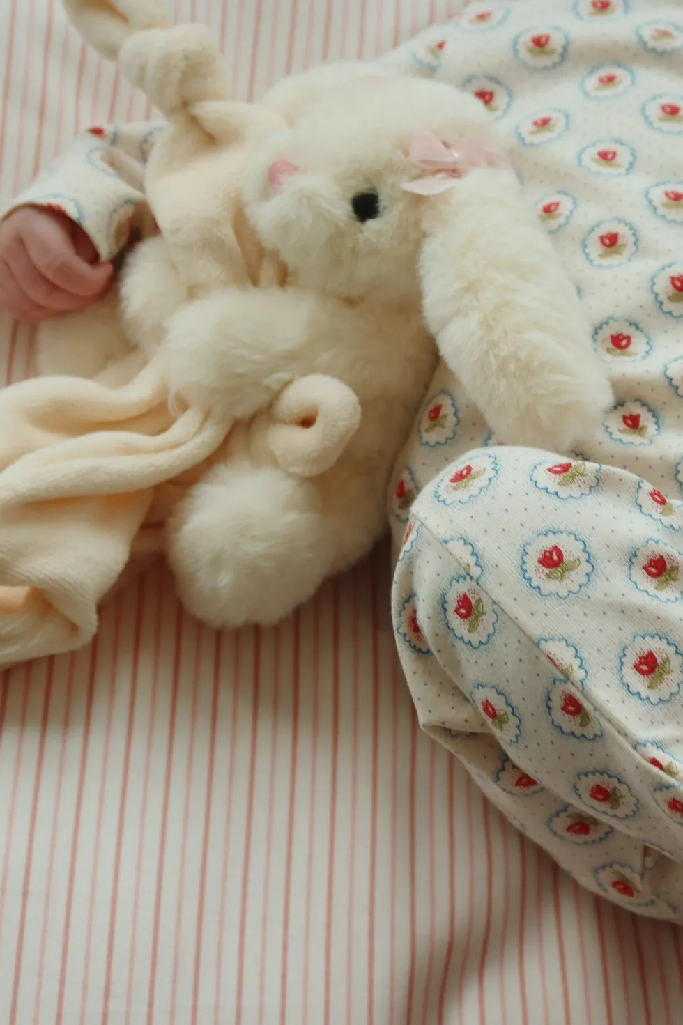 Baby sengetøj 70x100cm - stripie petite rose