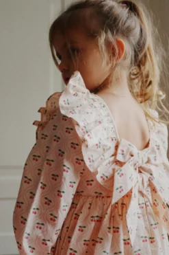 Cianna kjole - cherry pink motif
