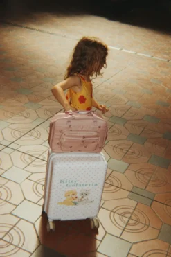 HOLIDAY ESSENTIALS TASKE - cherry