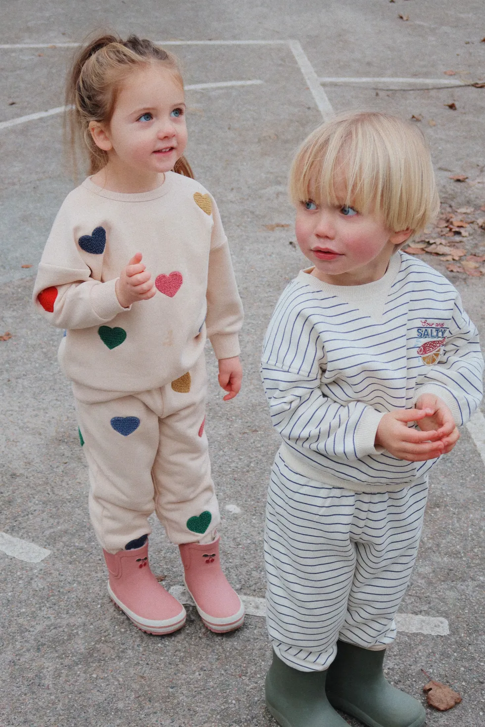 lou sweatshirt - multi heart