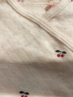 Uma newborn body - cherry